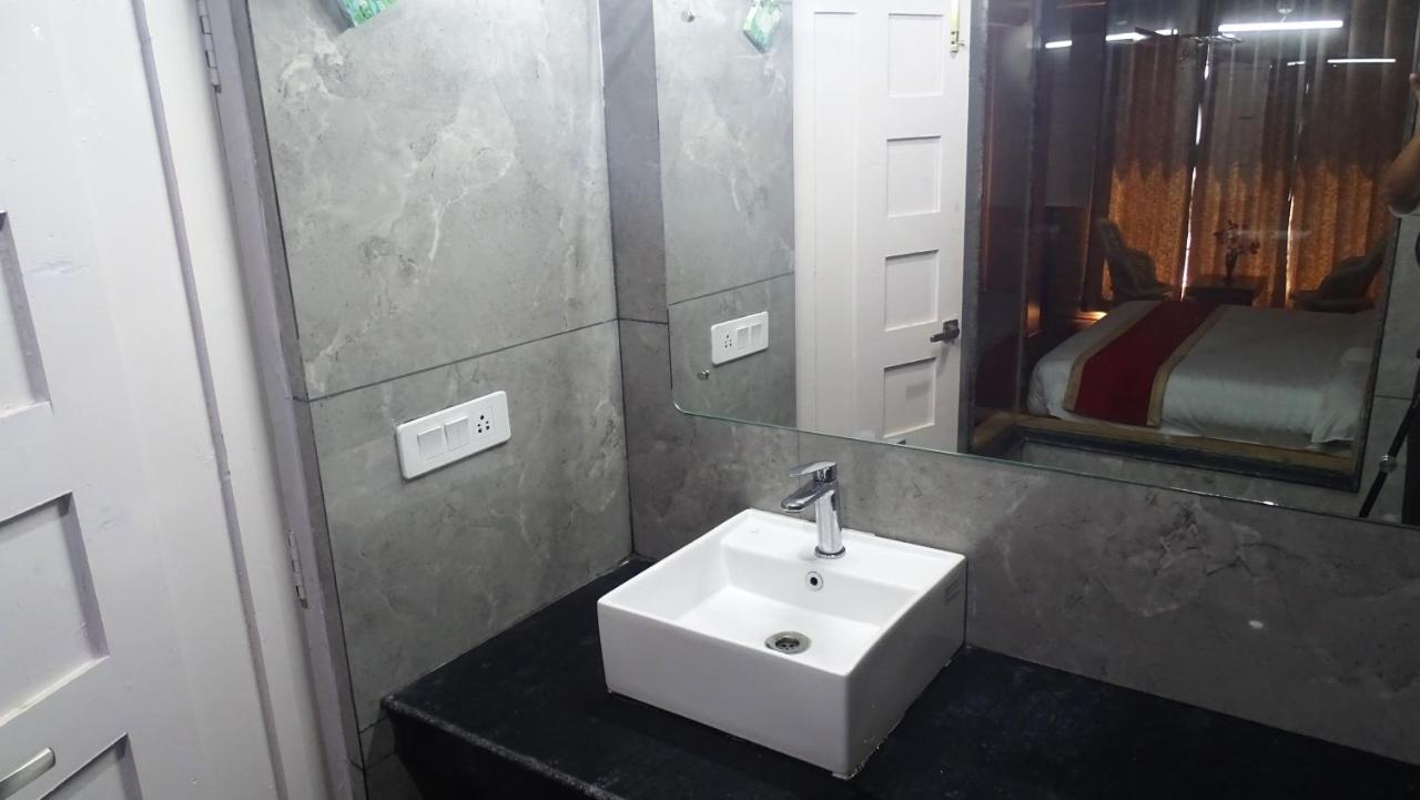 Humble Holiday Inn Kufri Simla エクステリア 写真