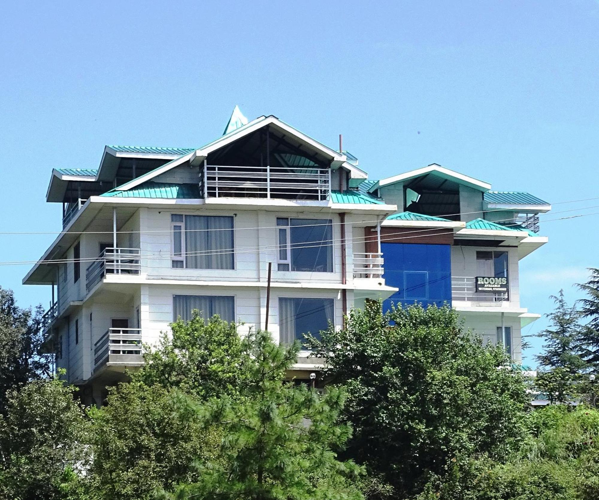 Humble Holiday Inn Kufri Simla エクステリア 写真